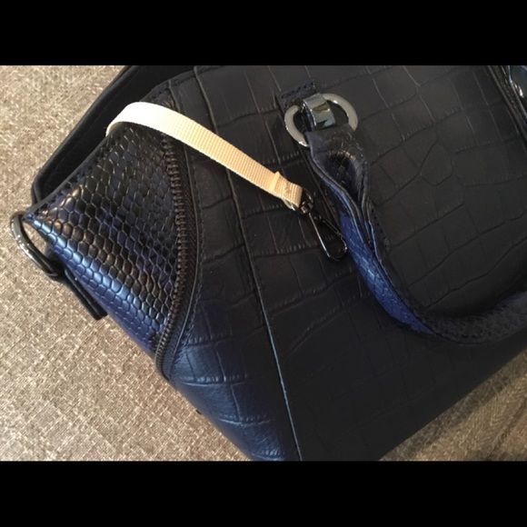 Crocodile & Snakeskin Pattern Genuine Leather Bag. NWOT - Picture 4 of 8